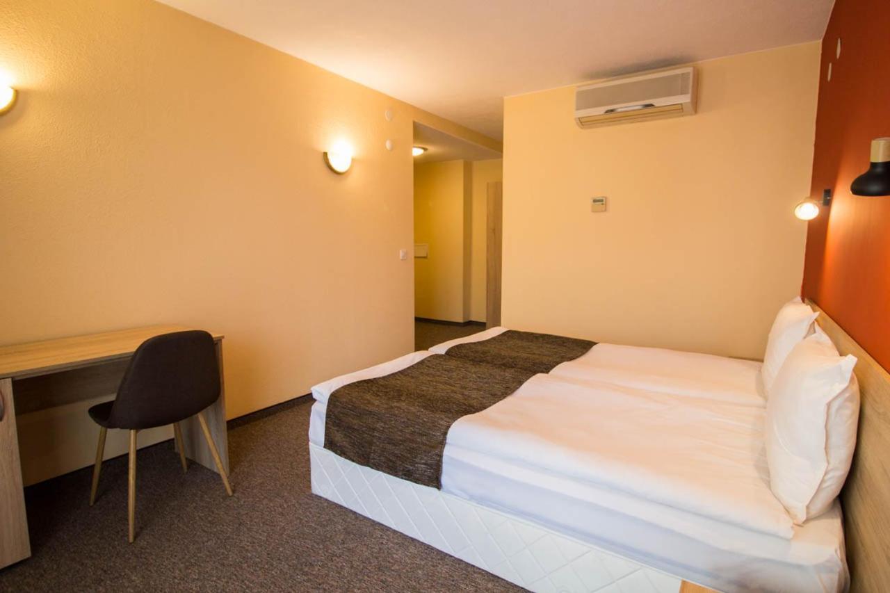Evridika Hotel Devín Zewnętrze zdjęcie